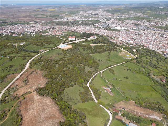 Olive Park Premium — proje alanı ve Biga, havadan (3), Nisan 2026 drone çekimi